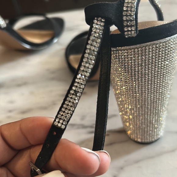 Bling Sandals - Picture 5 of 7